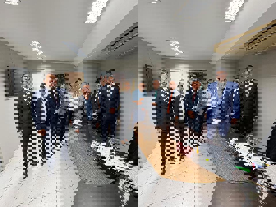 Severo Eulálio anuncia recomposição salarial para servidores efetivos da Alepi